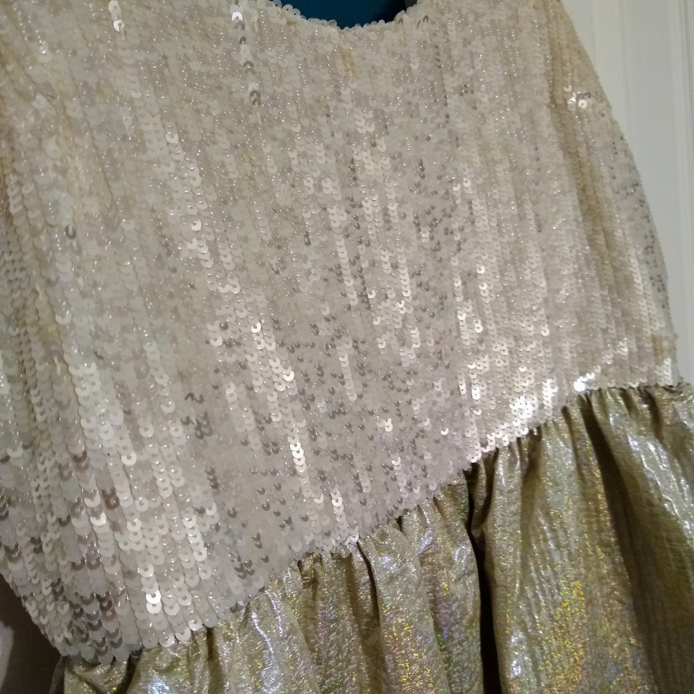 NWTs Stunning Alice + Olivia Dress